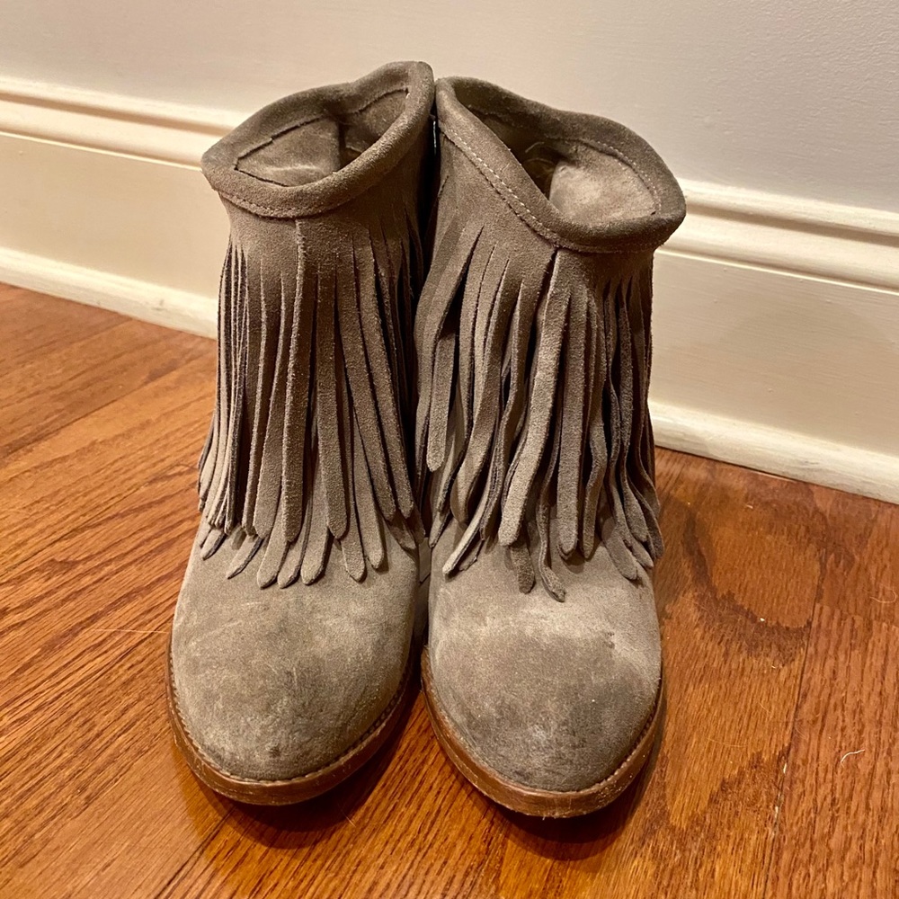 Frye llana Fringe Short Booties